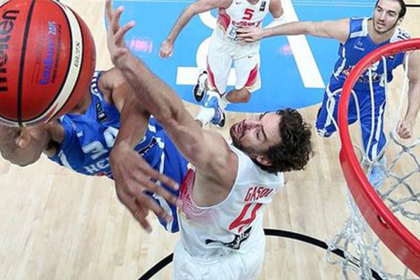 同时在本垒 同时在本垒